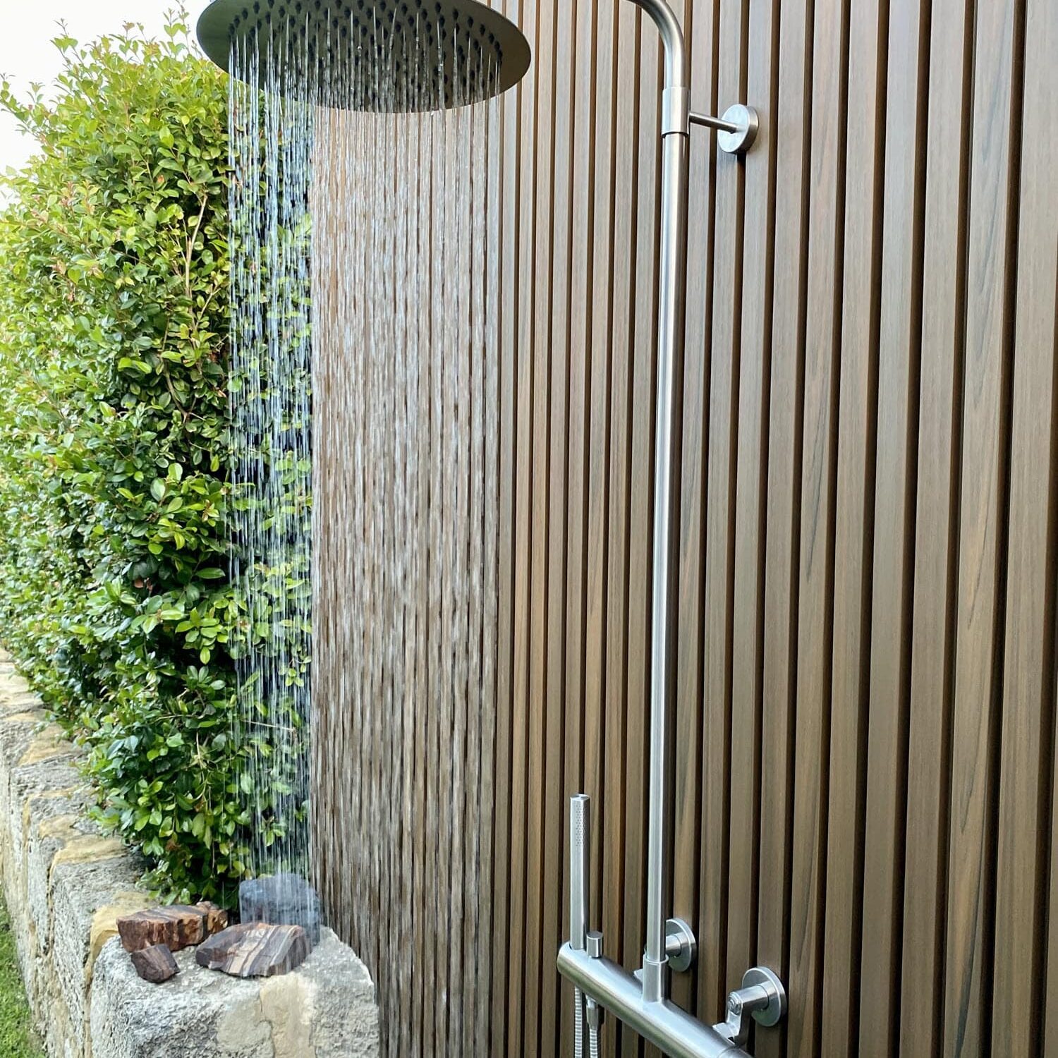 mpg-outdoor-shower-2
